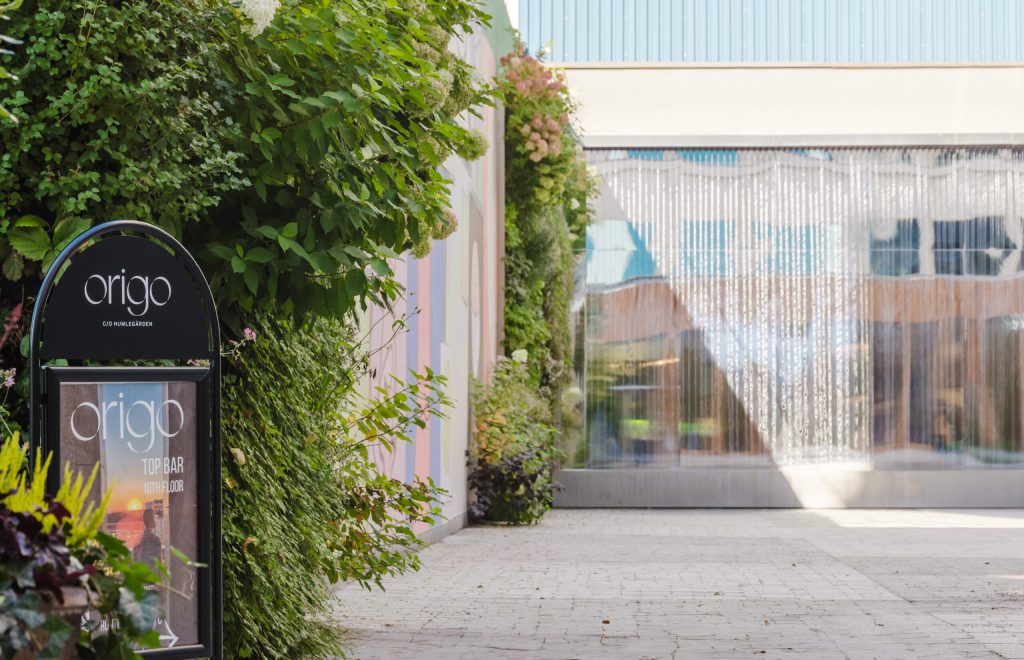 origo-outdoor-vertical-garden-waterfall-stockholm-2024-greenworks_01_edited